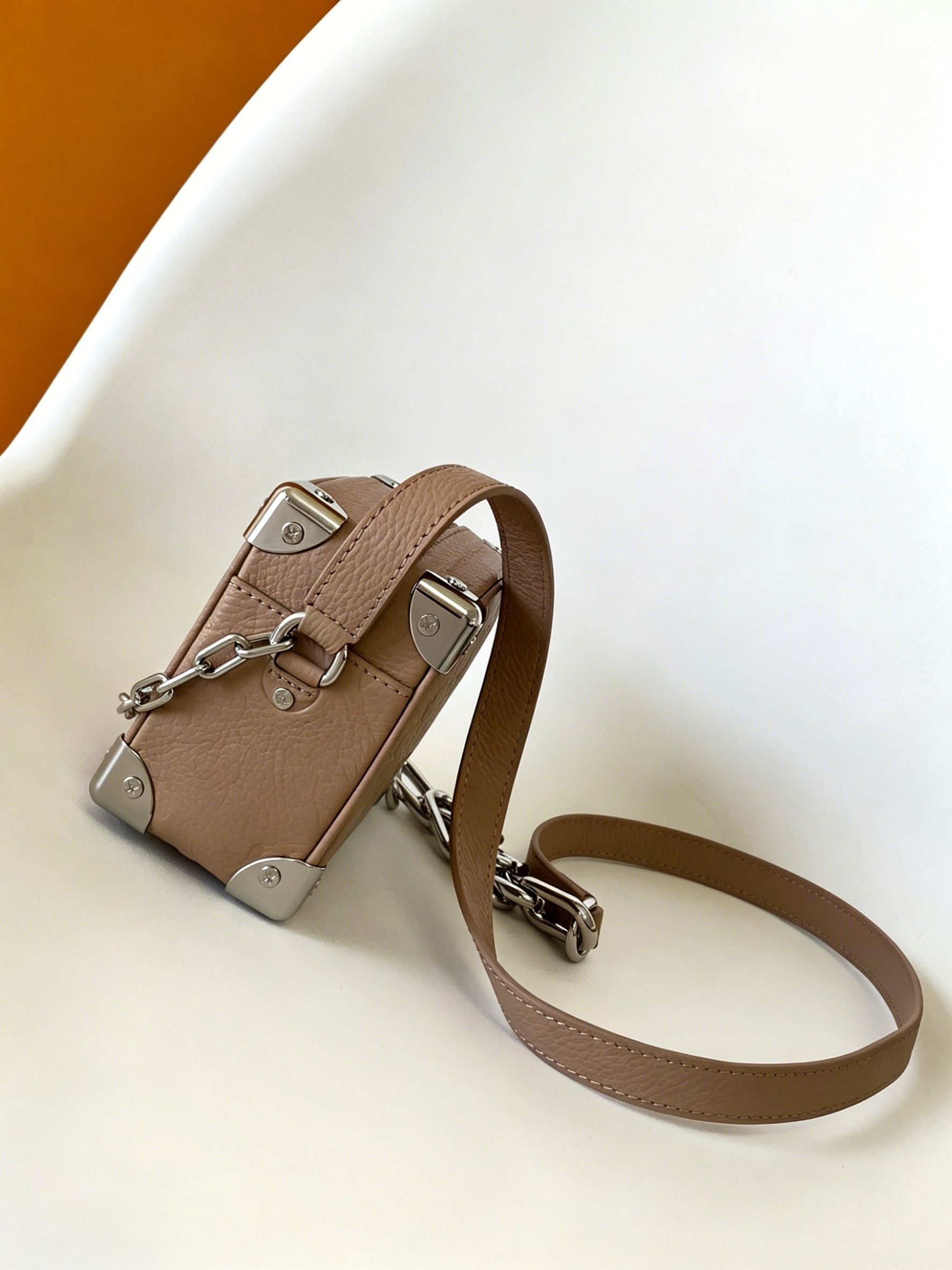 Leatherworking Items - Bolso moderno y versátil de PU