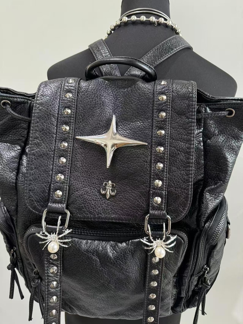 Bandolera de cuero de PU gótic - Leatherwork Rivets reseña y precio