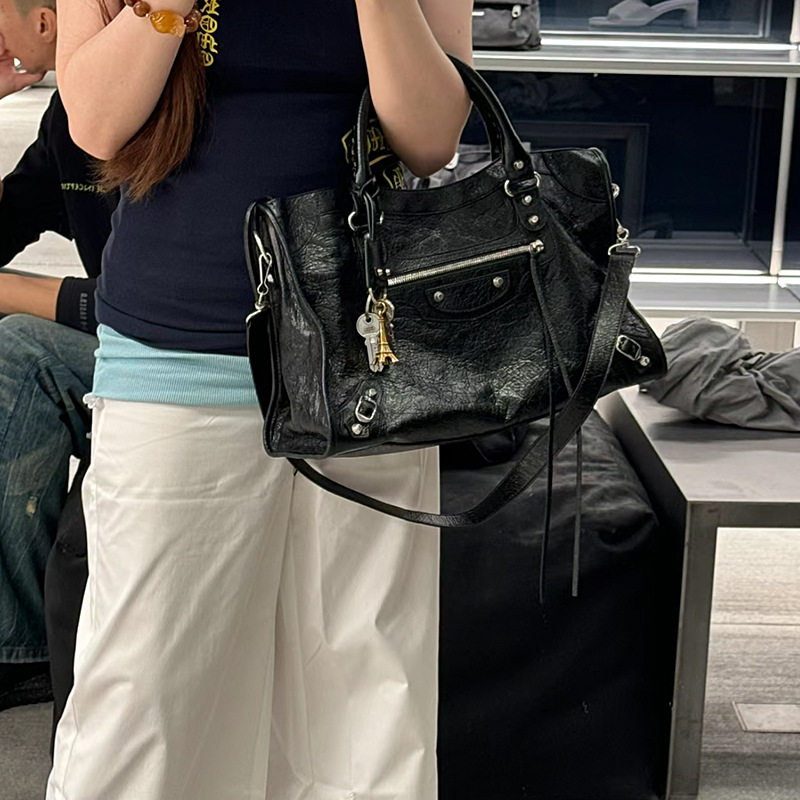 Bolso Cruzado de Mujer Estilo  - Leatherwork Rivets reseña y precio